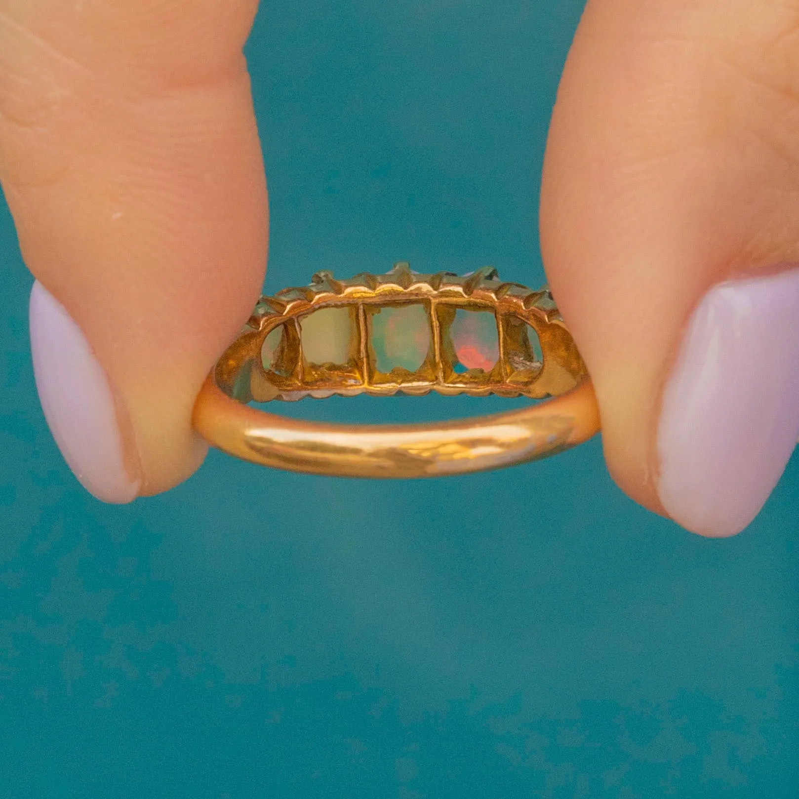 Antique 18ct Gold Opal Five Stone Ring