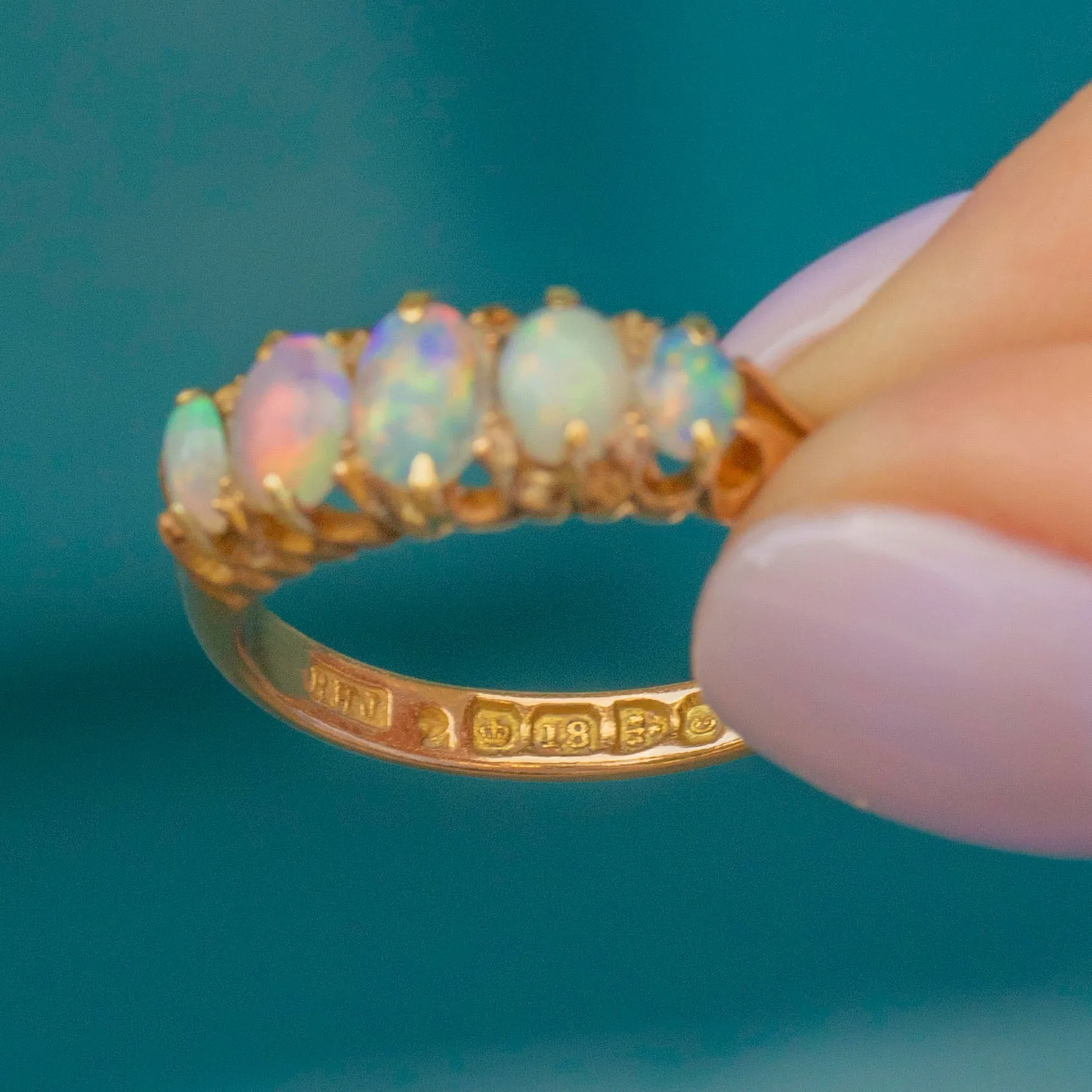 Antique 18ct Gold Opal Five Stone Ring