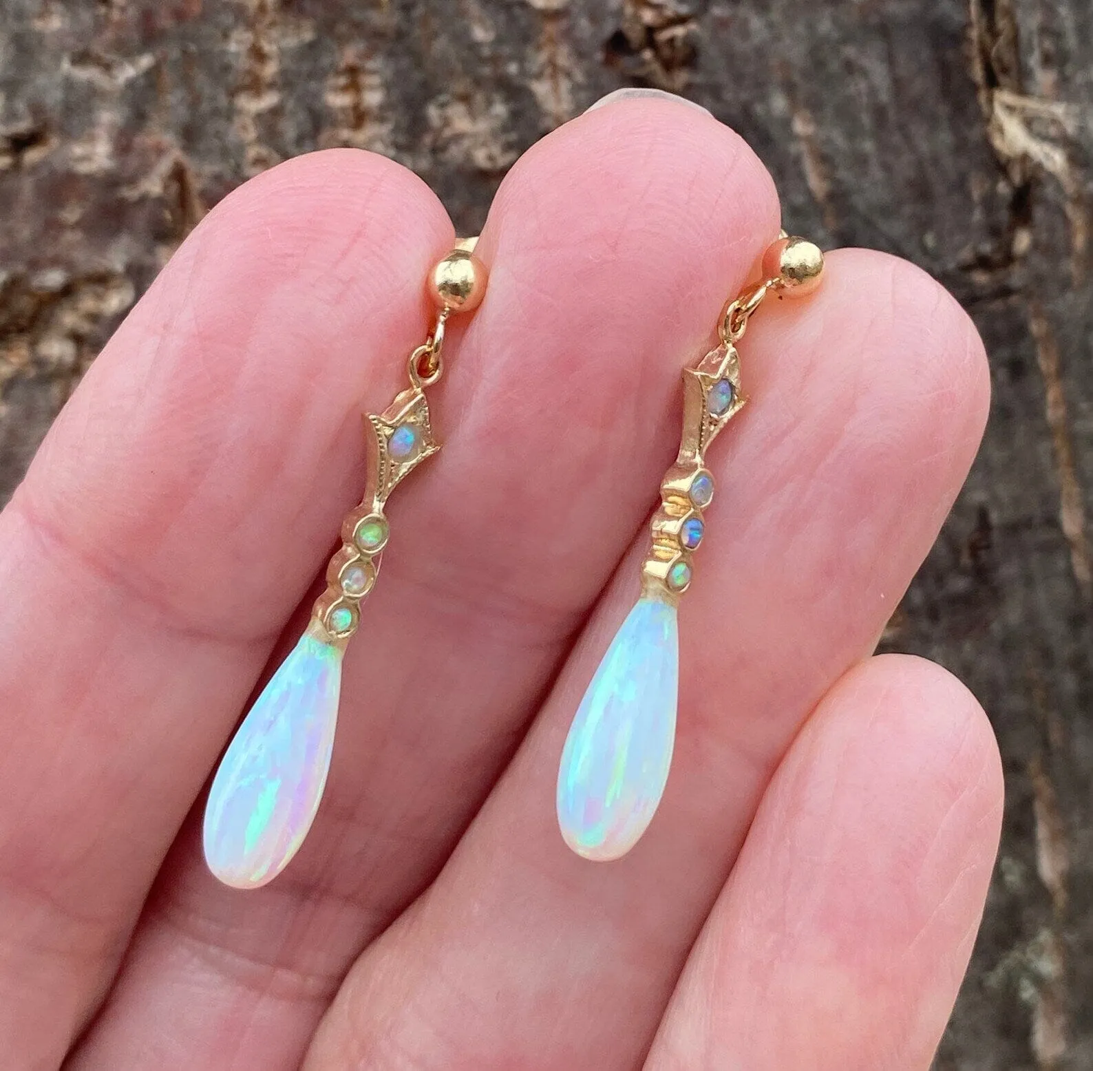 Gorgeous Vintage Gold Dangle Teardrop Opal Earrings