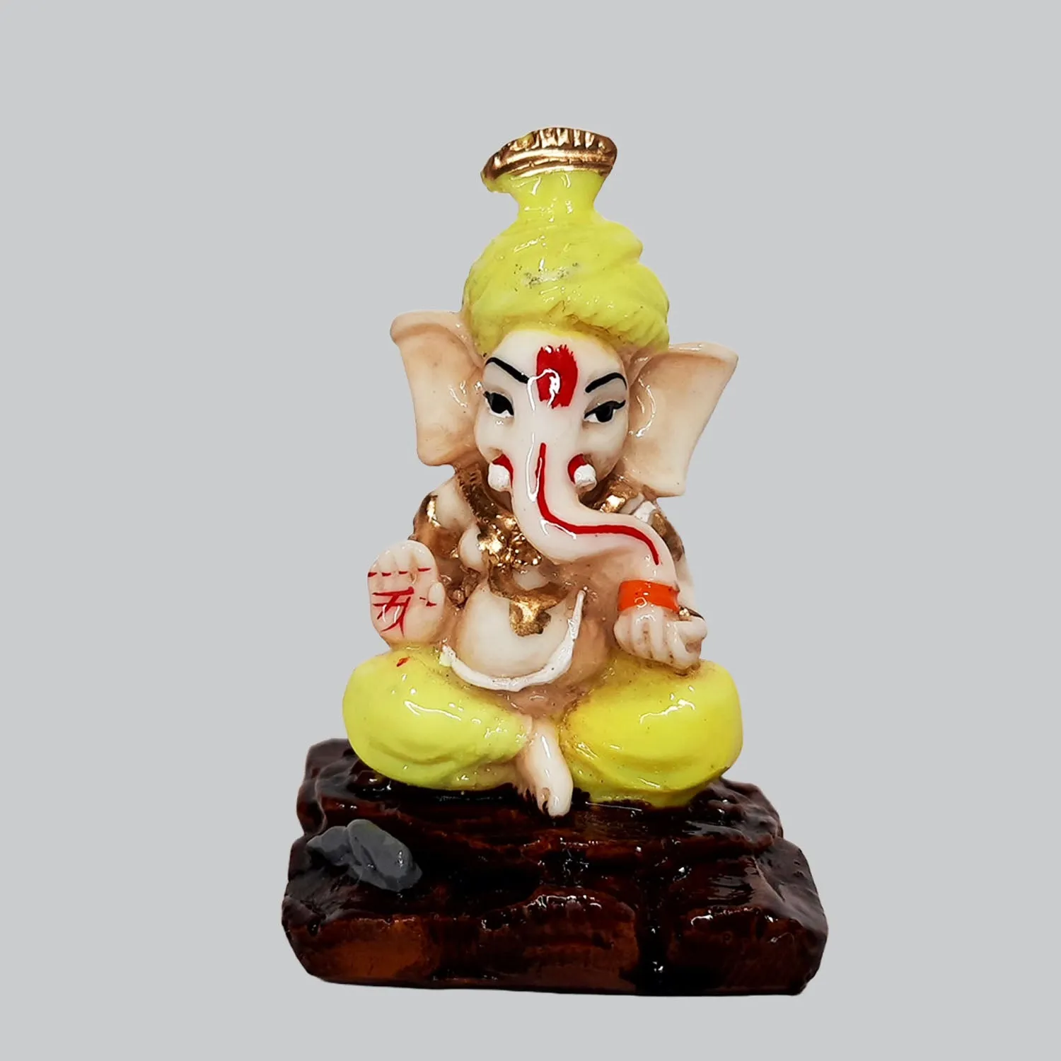 Resin Car Ganesha with Pagadi 2.5 in